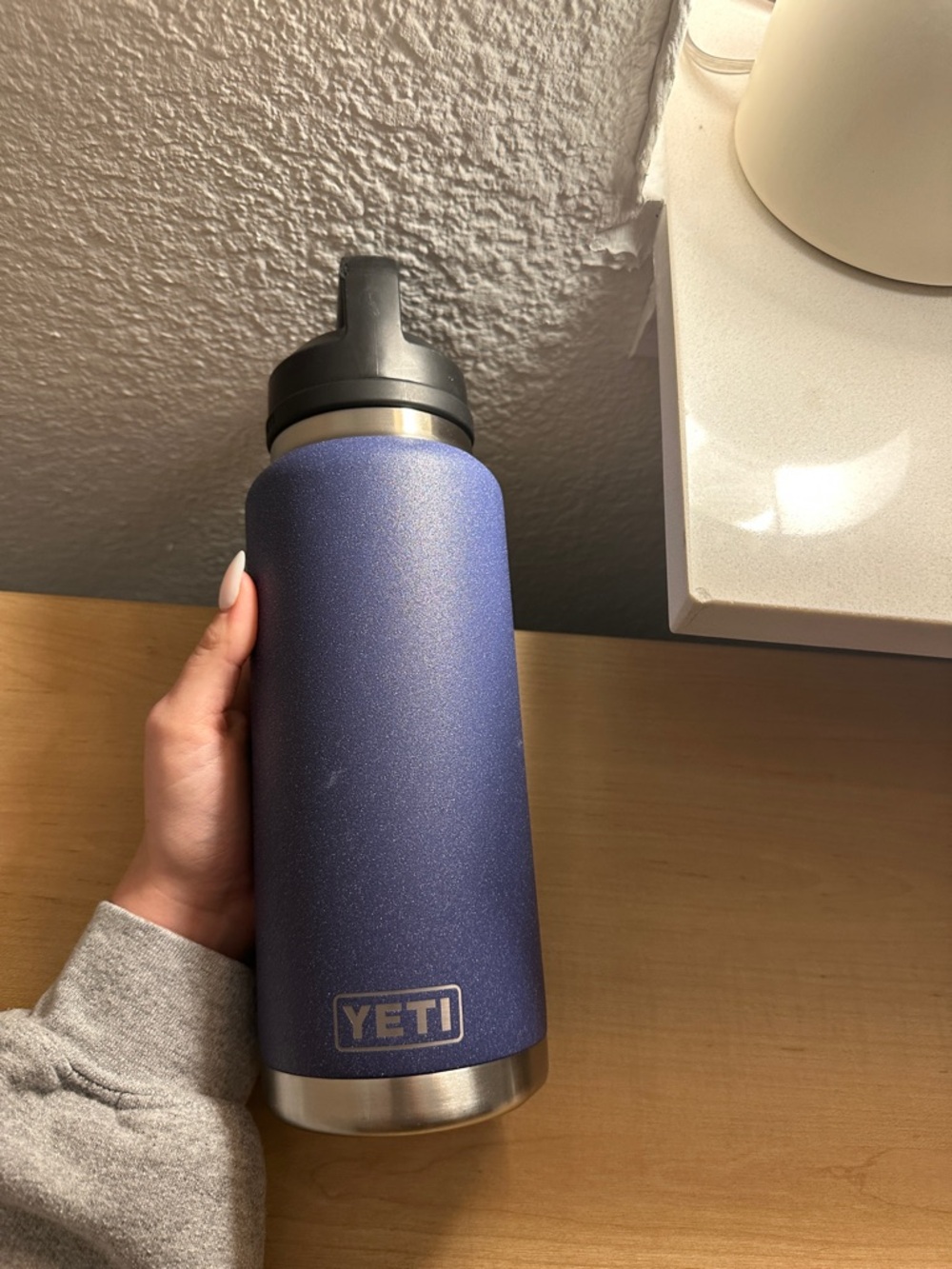 Yeti Rambler 36oz Moon Dust with Chug Cap